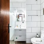 Apartment No Snow, 300 M From The Beach, King Size Bed, Fast Wi-fi