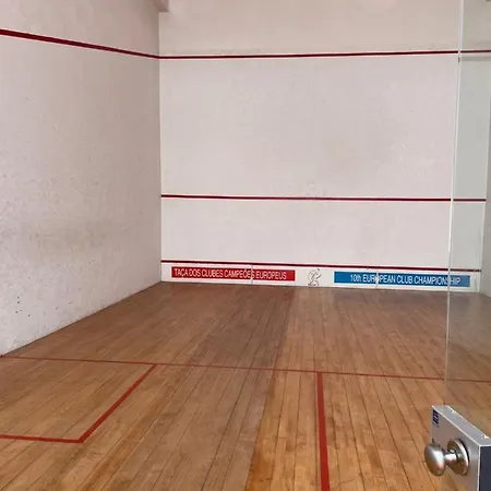 No Snow, 300 M From The Beach, King Size Bed, Fast Wi-fi Apartman *