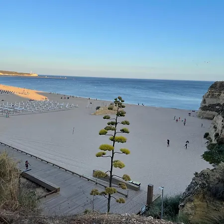 Апартаменти No Snow, 300 M From The Beach, King Size Bed, Fast Wi-fi
