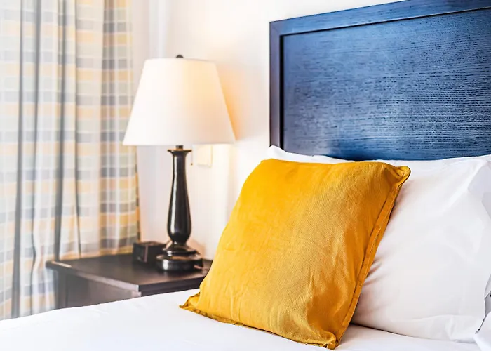 No Snow, 300 M From The Beach, King Size Bed, Fast Wi-fi *