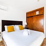 No Snow, 300 M From The Beach, King Size Bed, Fast Wi-fi