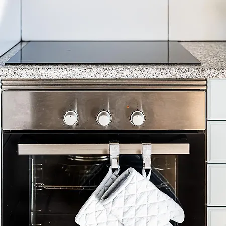 아파트 No Snow, 300 M From The Beach, King Size Bed, Fast Wi-fi 포티마오